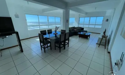 Apartamento 3 Dormitórios na beira mar de Tramandaí