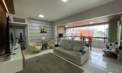 Lindo apartamento com terraço de 02 dormitórios no centro de Tramandaí