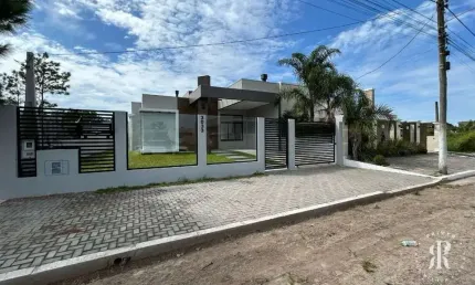 Casa com 3 quartos à venda na Rua Tupanciretã, 3033, Centro, Imbé