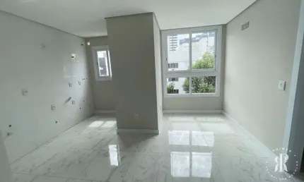 Apartamento um dormitório no centro de Tramandaí/RS.