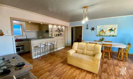 Apartamento 3 dormitórios em tramandaí próximo do mar com sacada