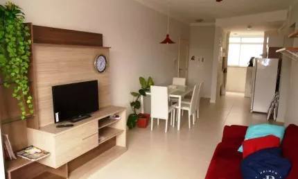 Apartamento 2 dormitórios entre o centro e o mar em tramandaí