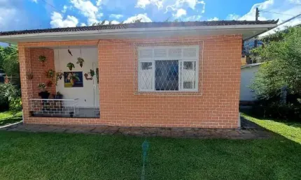 Casa para Venda em Teresópolis, Nossa Senhora de Fátima, 3 dormitórios, 2 banheiros, 4 vagas