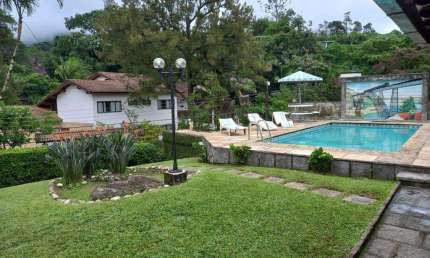 Casa para Venda em Teresópolis, Comary, 6 dormitórios, 1 suíte, 3 banheiros, 4 vagas