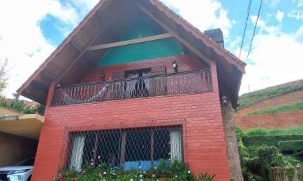 Casa para Venda em Teresópolis, Ermitage, 3 dormitórios, 2 suítes, 3 banheiros, 1 vaga