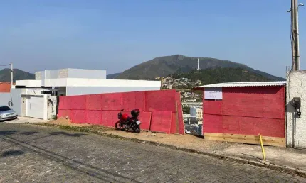 Terreno à venda na Rua Professora Carmem Gomes, 460, Panorama, Teresópolis