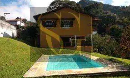 Casa para Venda em Teresópolis, Granja Guarani, 3 dormitórios, 1 suíte, 3 banheiros, 2 vagas