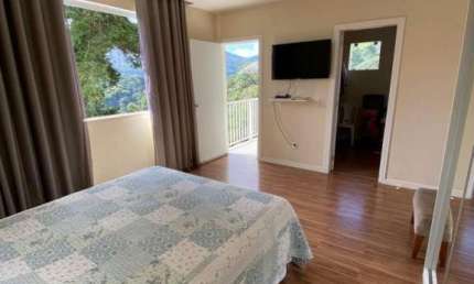 Casa para Venda em Teresópolis, Tijuca, 3 dormitórios, 1 suíte, 2 banheiros, 3 vagas