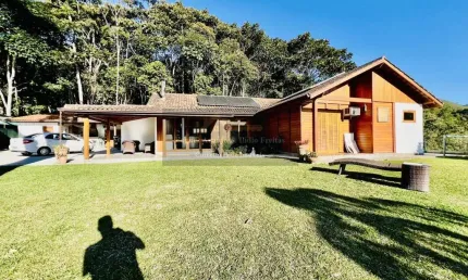 Casa para Venda em Teresópolis, Albuquerque, 4 dormitórios, 2 suítes, 4 banheiros, 4 vagas