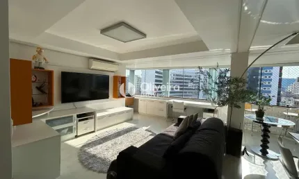 Apartamento central semimobiliado com 02 dormitórios(1 suíte)!