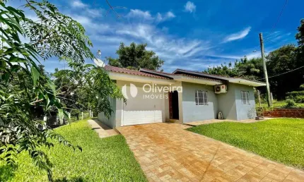 Casa a venda em bairro tranquilo em meio na natureza