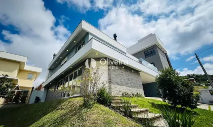 Casa alto padrão à venda com 03 suítes, 300m² e 02 vagas no real park!!