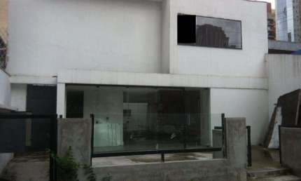 Casa comercial para venda no Itaim Bibi com 6 vagas de garagem