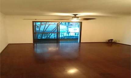 APARTAMENTO SEMI DECORADOS EM MOEMA, 3 DORMITORIOS, 2 SUÍRES, 2 VAGAS DE GARAGEM!!