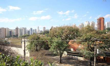 Casa com 3 quartos à venda na Rua Itacaranha, --, Pacaembu, São Paulo
