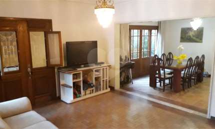 Excelente Sobrado à venda em Mirandópolis c/ 305m2 - 3 Suítes/3 Vagas - metrô Santa Cruz