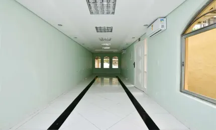 Sobrado residencial/comercial à venda de 223 m² na Vila Olímpia com 2 vagas.