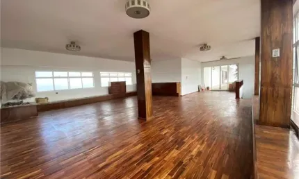 Cobertura ímpar na pompéia ! 400 m2 de uma vista deslumbtrante !