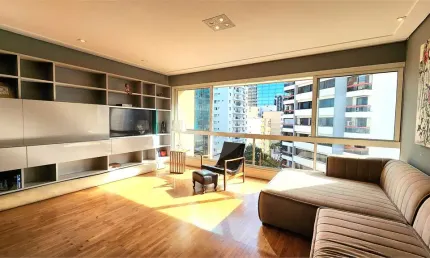 Apartamento moderno no Itaim Bibi com 2 suítes e 2 vagas