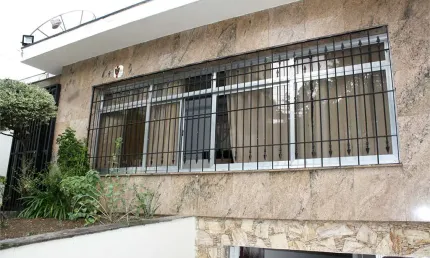 Chácara inglesa, térrea 290m² c/ edícula e piscina - 4 vagas - próx. metrô praça da árvore