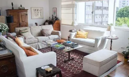 Apartamento amplo, com 3 dormitórios, excelente localização no Jardim Paulista.