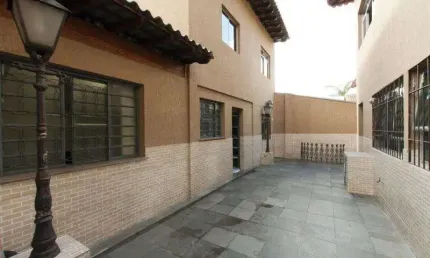 Casa comercial e residencial a 100 metros do metro sumaré