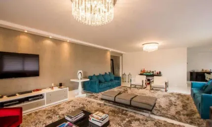 Apartamento alto padrão com 5 vagas de garagem em Higienópolis.