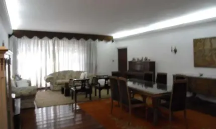 Casa a venda, ou locação, no Planalto Paulista com 379m²