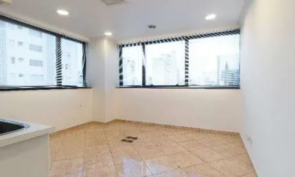 Sala comercial para alugar na Rua Ministro Gabriel de Rezende Passos, --, Moema, São Paulo