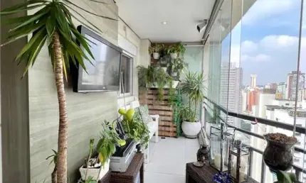 Apartamento em Moema todo reformado, 128m, 3 dorm, 2 vagas