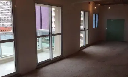 Sala comercial à venda de 94 m² em Pinheiros com 2 vagas.
