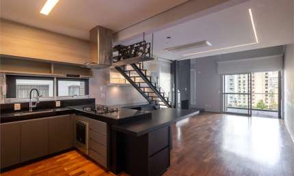 Duplex nos Jardins com 86m² - semi mobiliado - 4 vagas + deposito