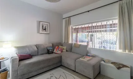 Casa com 3 quartos à venda na Rua Ibiraçu, --, Vila Madalena, São Paulo