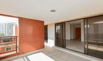 Apartamento de 208m2, 4 suítes, 4 vagas com depósito, lazer completo, Vila Mariana.