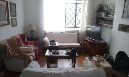 Casa/Terreno à venda no Jardim Paulista em rua tranquila com boa localização!!