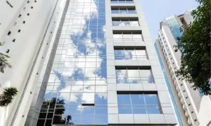 Prédio Monousuário novo.na Vila Clementino, bairro com vocação na área da saúde.