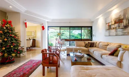 Apartamento 4 suítes, 3 vagas, piscina aquecida, fitness e quadra, Moema Pássaros!