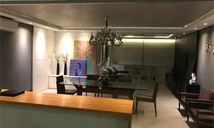 Apartamento 136 m2 no Jardins  3 dormitórios sendo 1 suíte