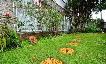 Casa sobrado a venda na Vila Mariana 260m² construídos  - 7 vagas