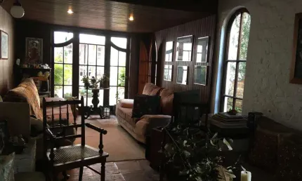 Sobrado de 165 m2 na Vila Olímpia, 1 suite, 2 quartos, salas e 4 vagas, com 250m² de terreno