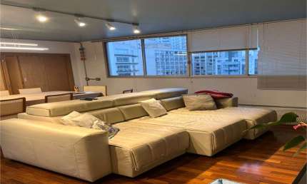 Apartamento com 2 dormitórios, 1 suíte, ampla sala na Bela Vista
