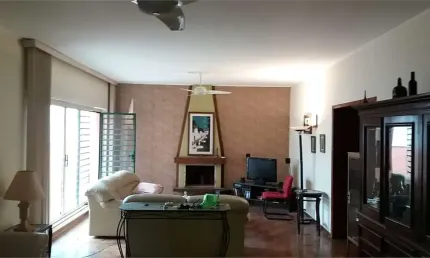 Casa à venda em Campo Belo para uso Residencial ou Comercial, Agende uma visita!
