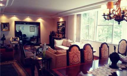 Lindo apartamento a poucos metros do Shopping Cidade São Paulo !   277m2   3 suítes