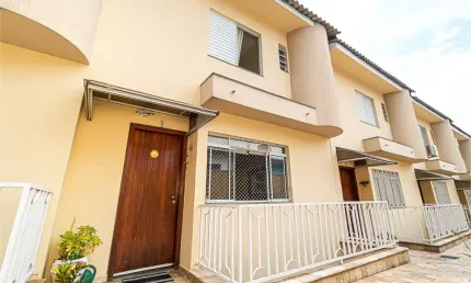 Casa em condomínio fechado com 3 quartos à venda na Rua Traituba, --, Saúde, São Paulo