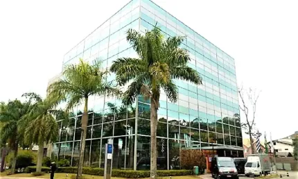 Oportunidade para investidores: excelente imóvel comercial com renda.