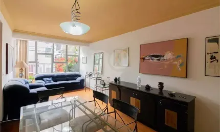 Casa a venda em Moema - Jardim Novo Mundo com 205m² e 3 dormitórios
