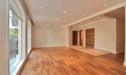 Jardim Europa. Reformado. 230 mts , 3 suite, 2 vagas.