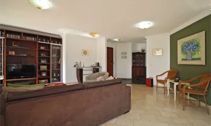 Apartamento 3 dormitórios, 1 suíte, 3 banheiros, 3 vagas, lazer, na Vila Olímpia.