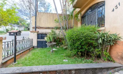 Casa com 3 quartos à venda na Rua Zacarias de Gois, --, Campo Belo, São Paulo