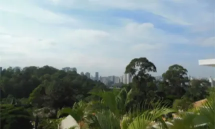 Casa de alto padrão a venda em condominio fechado no panamby